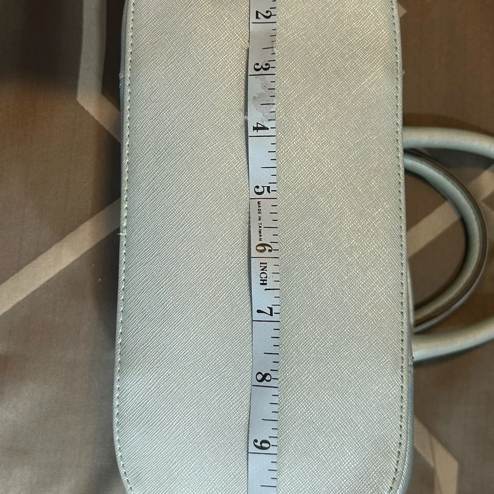 Tignanello Light Blue Leather Satchel Purse - Picture 9 of 13